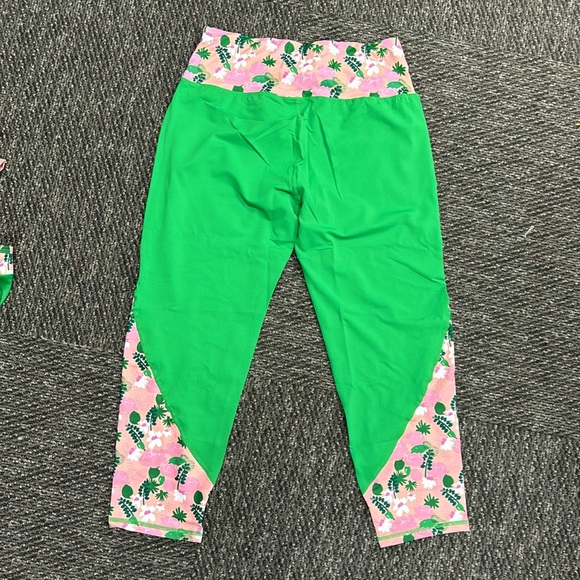 Ivy Storehouse workout set - Picture 5 of 8